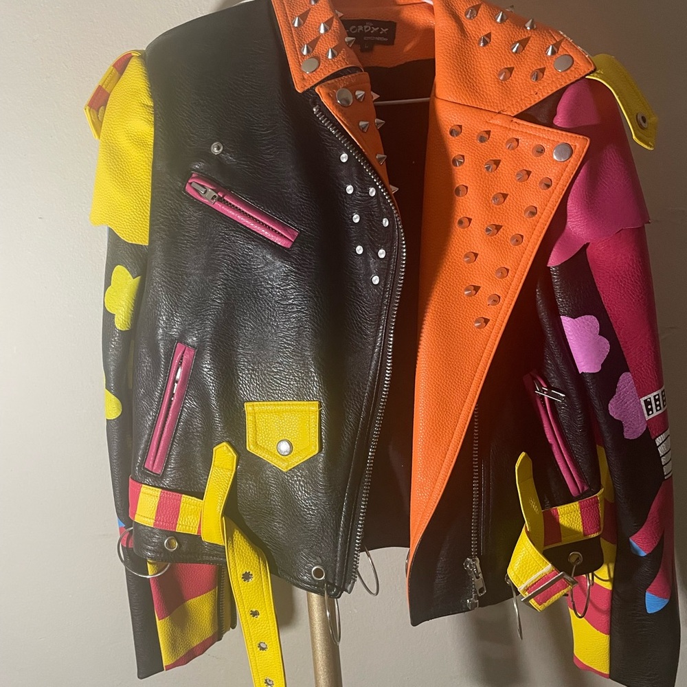 A Beautiful, Unique, Leather Jacket - image 3